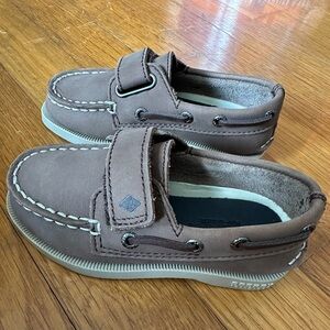 Like new toddler Sperrys